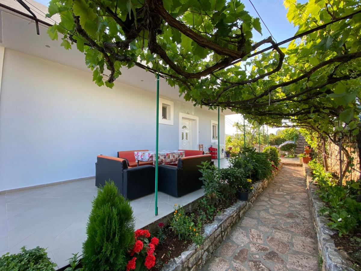 Apartment Krenar Voda Ksamil Exterior photo