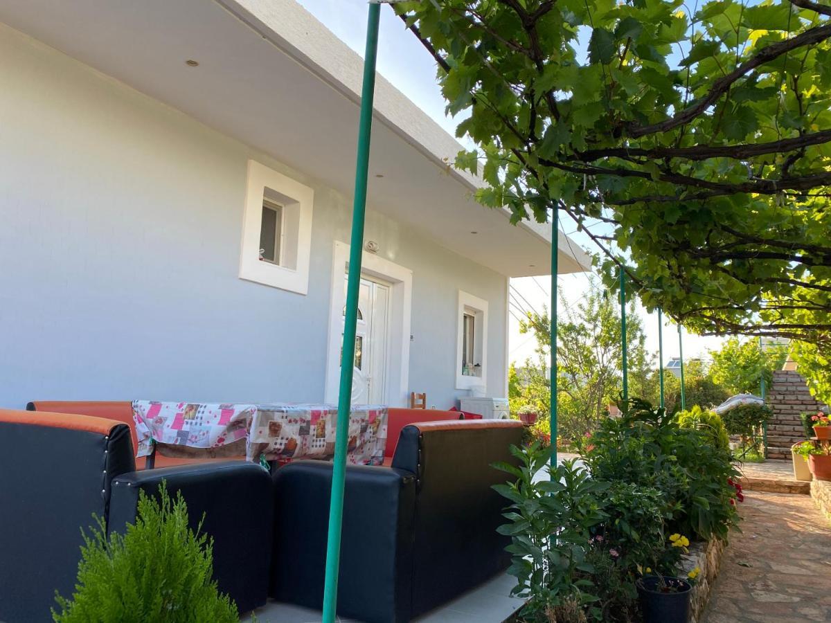 Apartment Krenar Voda Ksamil Exterior photo